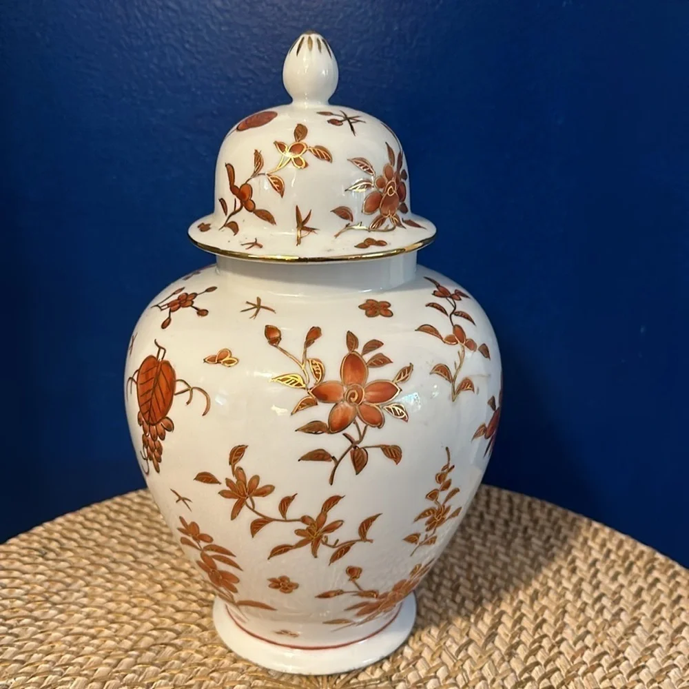 VINTAGE JAPANESE PORCELAIN WARE ACF FLORAL GINGER JAR HAND DECORATED HONG KONG